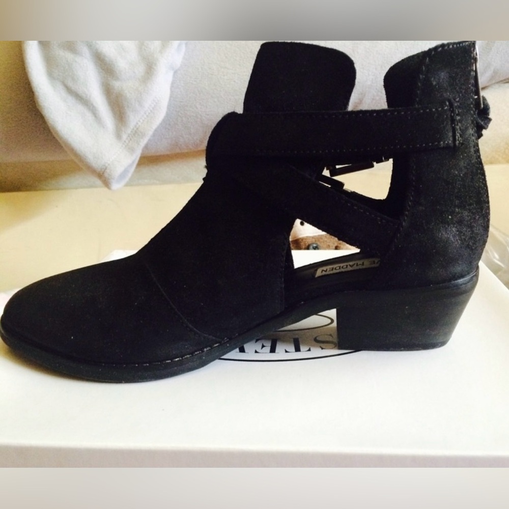 Steve Madden Suede Black Cutout Booties